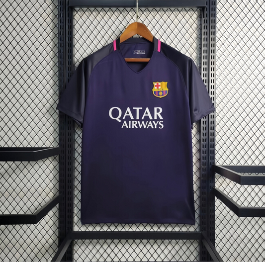 Barcelona 2016/17 away kit