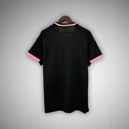 Real Madrid “Rose Serpent” Kit